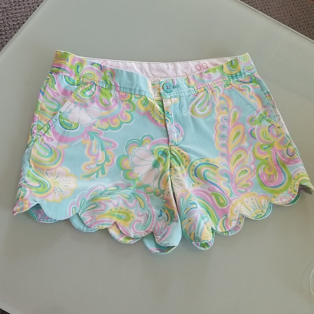 Lilly Pulitzer Pastel Patterned Scallop Hem Shorts